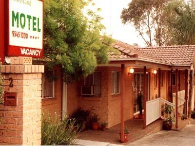 Sutherland Motel - VIC Tourism 3