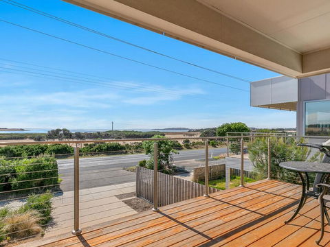 Swan Bay Lookout - VIC Tourism 2