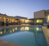 Sydney Beachouse YHA - VIC Tourism