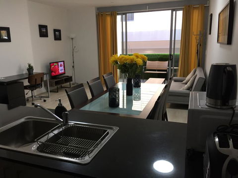 Sydney CBD Family Home - VIC Tourism 0