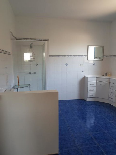 Symuya - VIC Tourism 0