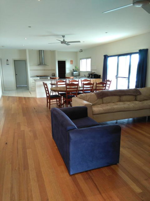 Symuya - VIC Tourism 2