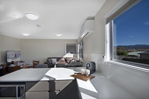 T-Bar On Twynam - VIC Tourism 0