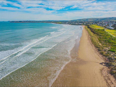 Tahren Beachfront Shack - VIC Tourism 2