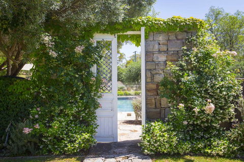 Talits Vineyard Estate - VIC Tourism 2