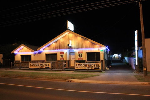 Tamworth Lodge Motel - VIC Tourism 1