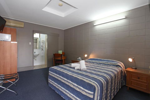 Tandara Hotel Motel - VIC Tourism 0
