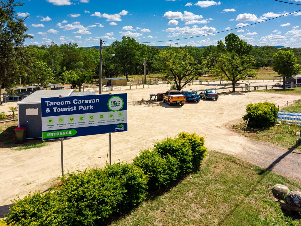 Glenhaughton QLD VIC Tourism