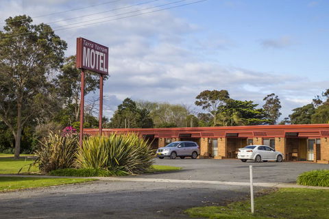 Tarra Motel - VIC Tourism 0