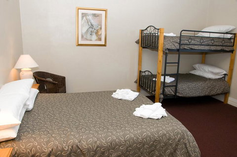 The Alpine Hotel - VIC Tourism 2