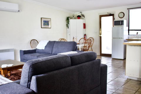 The Apartment - Moyston - VIC Tourism 0