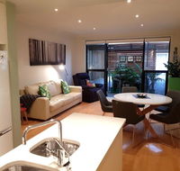 The Artisan - 3BR House In The City - VIC Tourism