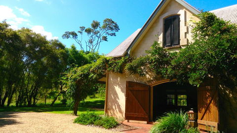 The Barn - VIC Tourism 0