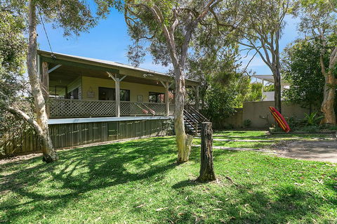 The Beach House, Sunshine Beach - VIC Tourism 1