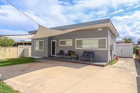 The Beach Shack - VIC Tourism 0