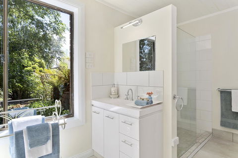 Birch Lane - VIC Tourism 9