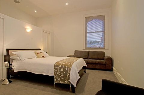 Roxburgh House Apartments - VIC Tourism 27