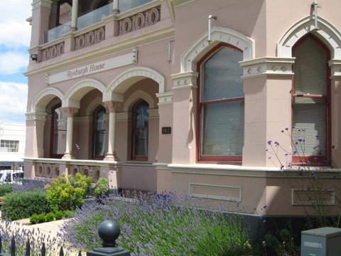 Roxburgh House Apartments - VIC Tourism 18