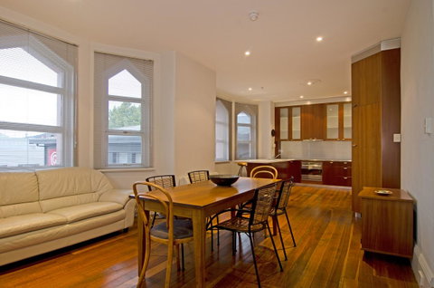 Roxburgh House Apartments - VIC Tourism 0