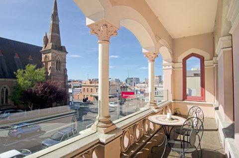 Roxburgh House Apartments - VIC Tourism 17
