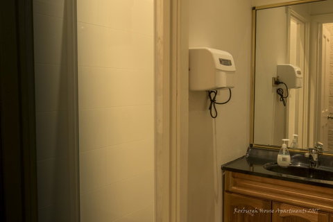 Roxburgh House Apartments - VIC Tourism 2