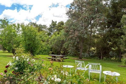 Cambridge House Bed & Breakfast - VIC Tourism 21