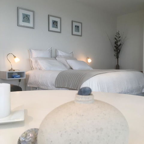 Saltwater - Absolute Oceanfront, Hot Tubs, Sauna, Fire Pits - VIC Tourism 34