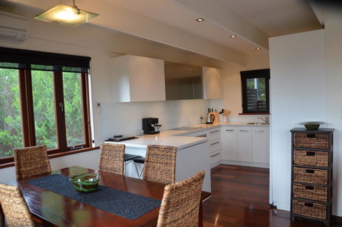 Yolla Beach House - VIC Tourism 5