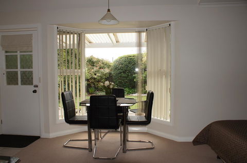 Shearwater Cottages - VIC Tourism 4