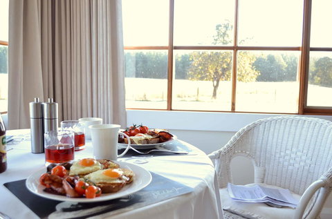 Buttons Cottage For Canyon & Rain Forest Walks With In House Dining - VIC Tourism 28