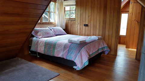 Whispering Hills Retreat - VIC Tourism 2