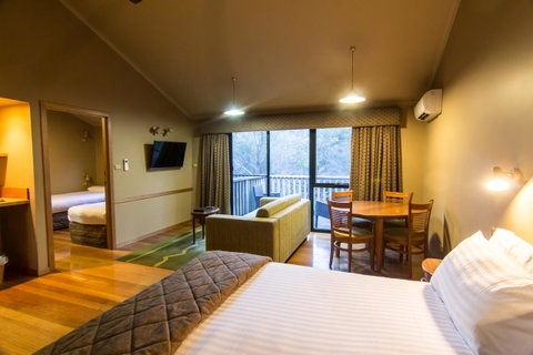 Freycinet Lodge - VIC Tourism 24