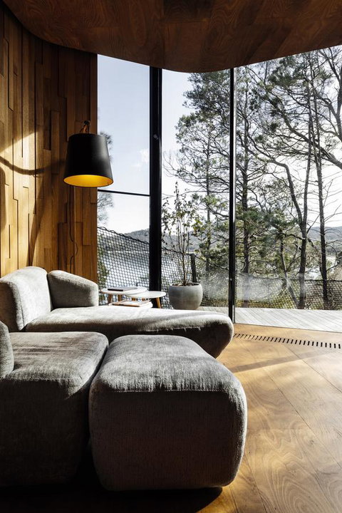 Freycinet Lodge - VIC Tourism 1