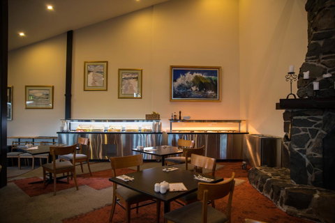 Freycinet Lodge - VIC Tourism 9