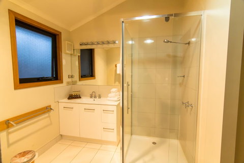 Freycinet Lodge - VIC Tourism 30