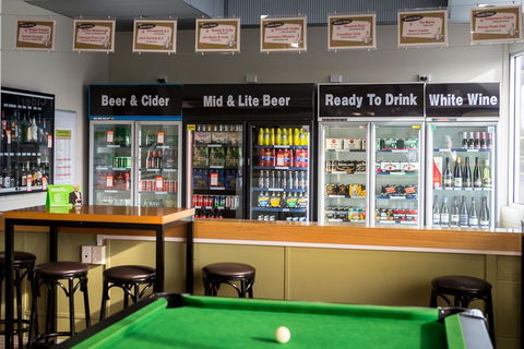 Edgewater Hotel - VIC Tourism 3