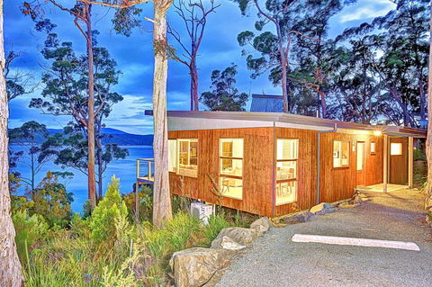 Stewarts Bay Lodge - VIC Tourism 15