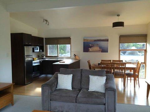 Stewarts Bay Lodge - VIC Tourism 35