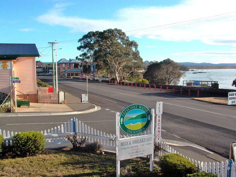 Freycinet Waters - VIC Tourism 24