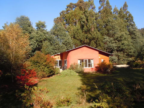 Whispering Spirit Holiday Cottages & Mini Ponies - VIC Tourism 9