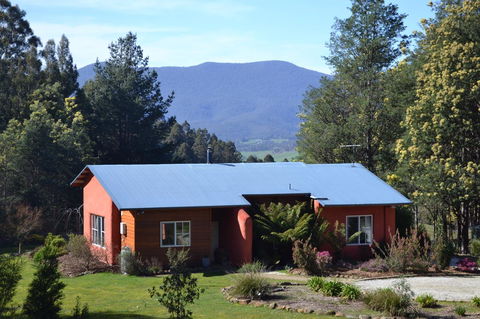 Whispering Spirit Holiday Cottages & Mini Ponies - VIC Tourism 16