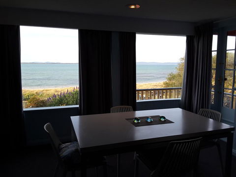 Swansea Motor Inn Tasmania - VIC Tourism 6
