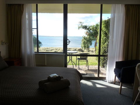 Swansea Motor Inn Tasmania - VIC Tourism 23