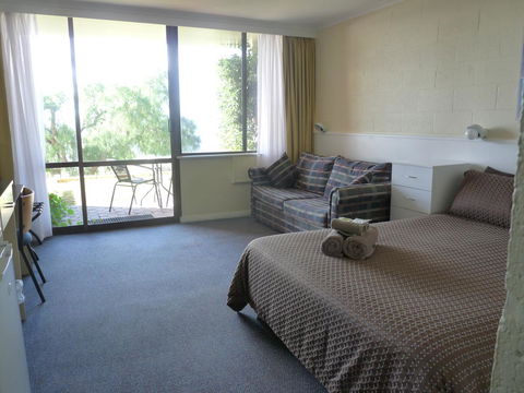 Swansea Motor Inn Tasmania - VIC Tourism 21