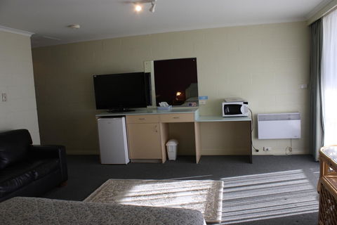 Swansea Motor Inn Tasmania - VIC Tourism 36