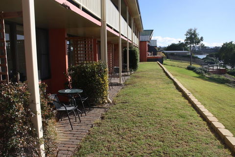 Swansea Motor Inn Tasmania - VIC Tourism 18