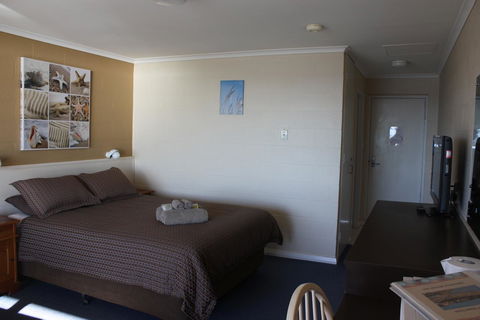 Swansea Motor Inn Tasmania - VIC Tourism 39
