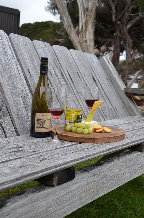 Lettes Hideaway - VIC Tourism 0