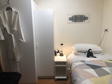 Beachside Taroona With Spa - VIC Tourism 3