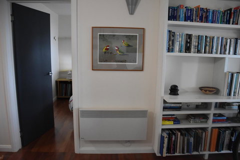 Beachside Taroona With Spa - VIC Tourism 11